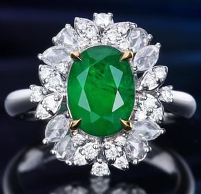 2.8ct Zambian Emerald 18Kt Gold Ring
