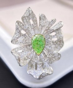 1.15ct Natural Green Diamond 18Kt Gold Ring