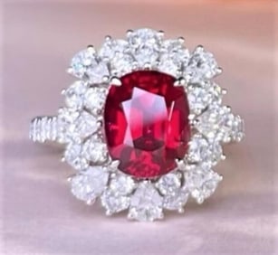 3ct Pigeon Blood Ruby 18Kt Gold Ring