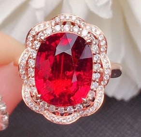 7ct Natural Tourmaline 18Kt Gold Ring