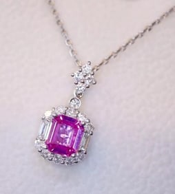 Natural Sapphire 18Kt Gold Pendant