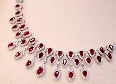 12.25ct Pigeon Blood Ruby 18Kt Gold Necklace