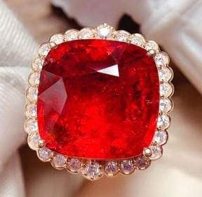 18.9ct Natural Tourmaline 18Kt Gold Ring