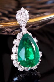 10.8ct Zambian Emerald 18Kt Gold Pendant