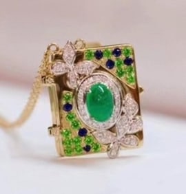 18Kt Gold Natural Emerald Necklace