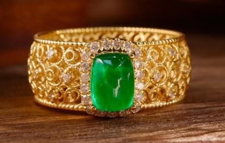 1.7ct Natural Emerald 18Kt Gold Ring