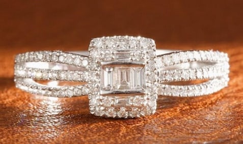 Natural Diamond 18Kt Gold Ring