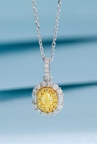 Natural Yellow Diamond 18Kt Gold Pendant