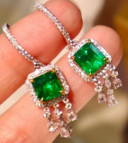 3.59ct Natural Emerald 18Kt Gold Earrings