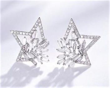 Natural Diamond 18Kt Gold Earrings