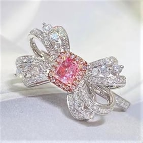 18Kt Gold Natural Pink Diamond Ring