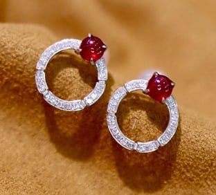 0.8cts Natural Ruby 18Kt Gold Earrings