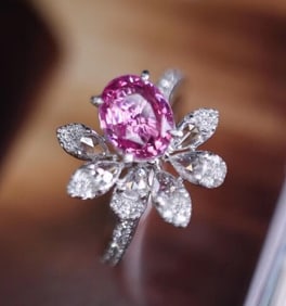 1.5ct Natural Sapphire 18Kt Gold Ring