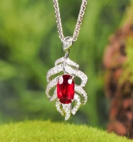 1ct Pigeon Blood Ruby 18Kt Gold Pendant