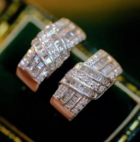 0.6cts Natural Diamond 18Kt Gold Earrings