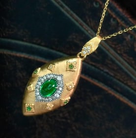 Natural Emerald 18Kt Gold Pendant