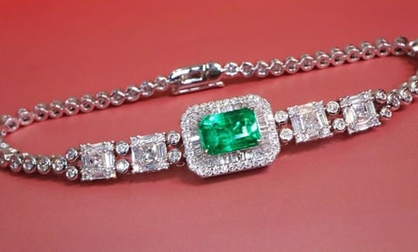 1.45ct Afghanistan Emerald 18Kt Gold Bracelet