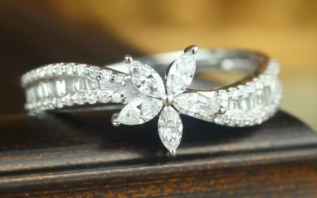 Natural Diamond 18Kt Gold Ring