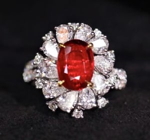 2ct Pigeon Blood Ruby 18Kt Gold Ring