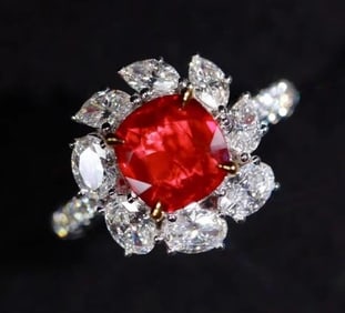 2.1ct Pigeon Blood Ruby 18Kt Gold Ring