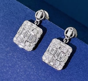 0.82cts Natural Diamond 18Kt Gold Earrings