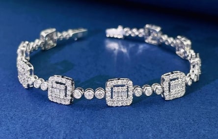 3.15cts Natural Diamond 18Kt Gold Bracelet