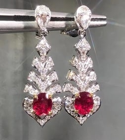 1.27cts Natural Ruby 18Kt Gold Earrings