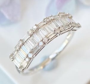 Natural Diamond 18Kt Gold Ring