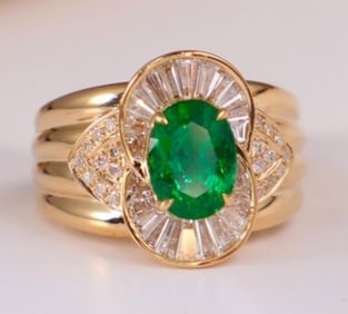 1.65ct Natural Emerald 18Kt Gold Ring