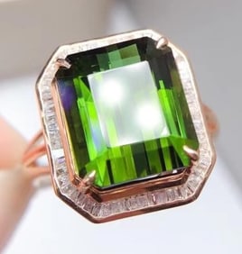 8ct Natural Tourmaline 18Kt Gold Ring