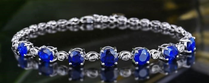 5.6cts Sri Lankan Sapphire 18Kt Gold Bracelet