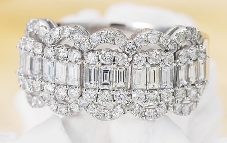 1.05cts Natural Diamond 18Kt Gold Ring