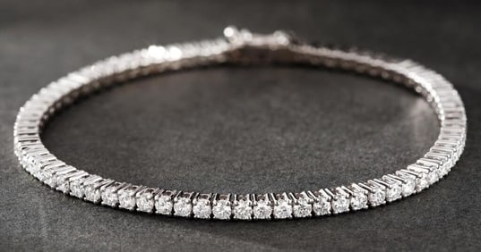 4.05cts Natural Diamond 18Kt Gold Bracelet