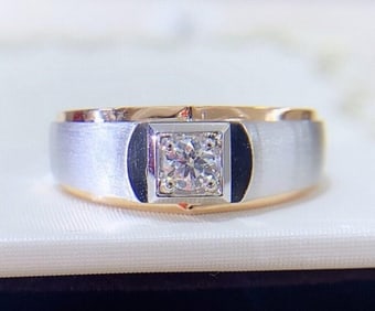 18Kt Gold Natural Diamond Ring