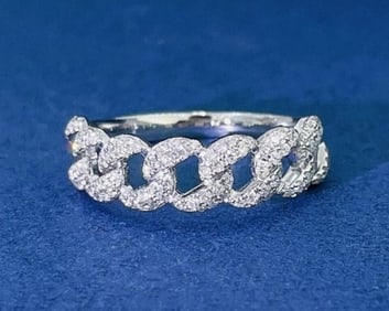 18Kt Gold Natural Diamond Ring