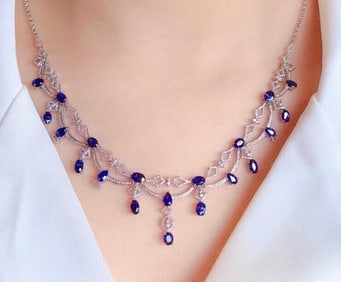 7.9ct Royal Blue Sapphire 18K Gold Necklace