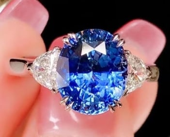 5.8ct Sri Lankan Sapphire Ring 18K Gold