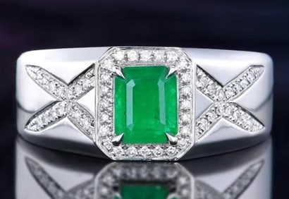 1ct Natural Emerald 18Kt Gold Ring