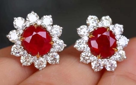 2.1ct Pigeon Blood Ruby 18Kt Gold Earrings