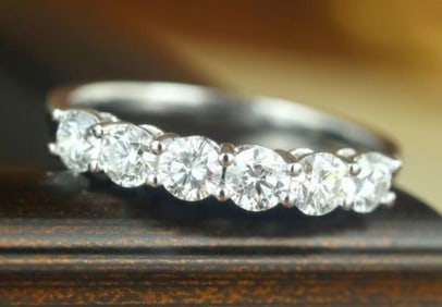 1ct Natural Diamond 18Kt Gold Ring