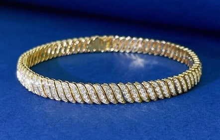 3.2ct Natural Diamond 18Kt Gold Bracelet