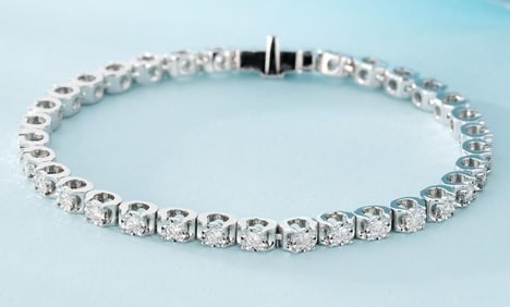 3.6ct Natural Diamond 18Kt Gold Bracelet