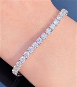7.6ct Natural Diamond 18Kt Gold Bracelet