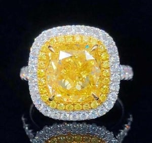 3ct Natural Yellow Diamond 18Kt Gold Ring