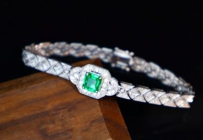 1.3ct Natural Emerald 18Kt Gold Bracelet