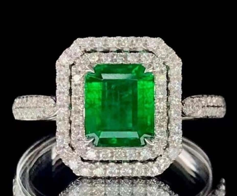 2.4ct Zambian Emerald Ring 18K Gold (1 of 3)
