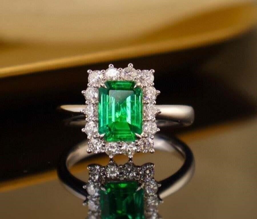 1.2ct Natural Emerald 18K Gold Ring: 18K gold set with 1.2ct natural emerald and natural South African high-quality diamonds, this one is stunning in terms of color and brightness, superb texture. Excellent cut. Internationally certified