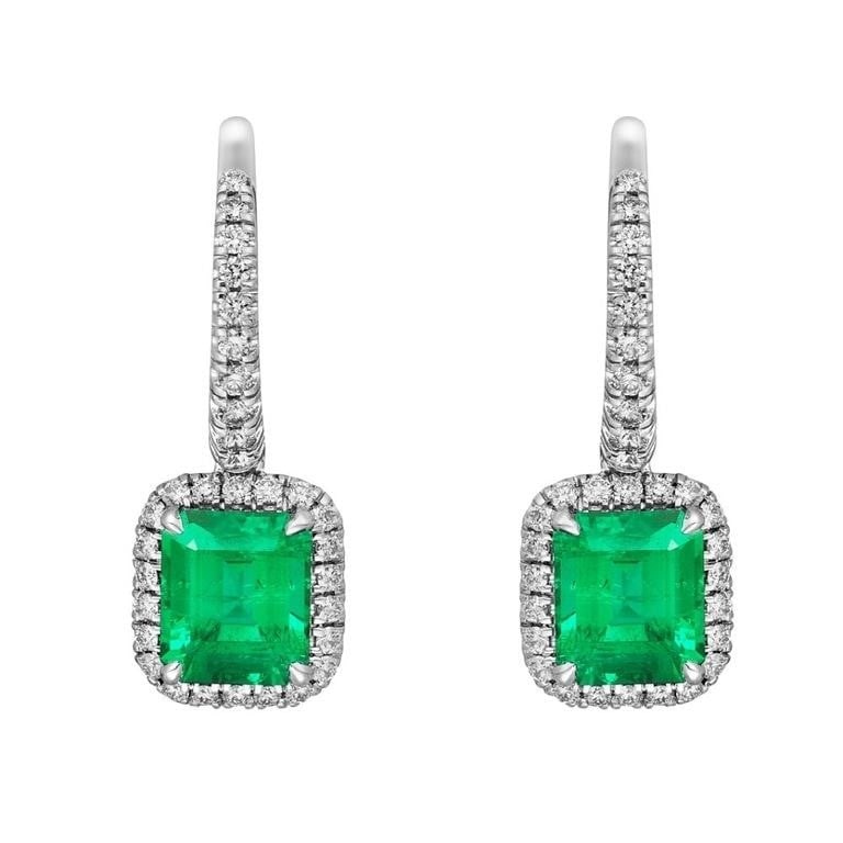 2.4ct Colombian Emerald Earrings 18K Gold: 18K gold inlaid with 2.4cts natural emeralds and natural South African diamonds. Vivid green, clean and transparent, good clarity. Excellent cutting. International certified natural emerald, with inte