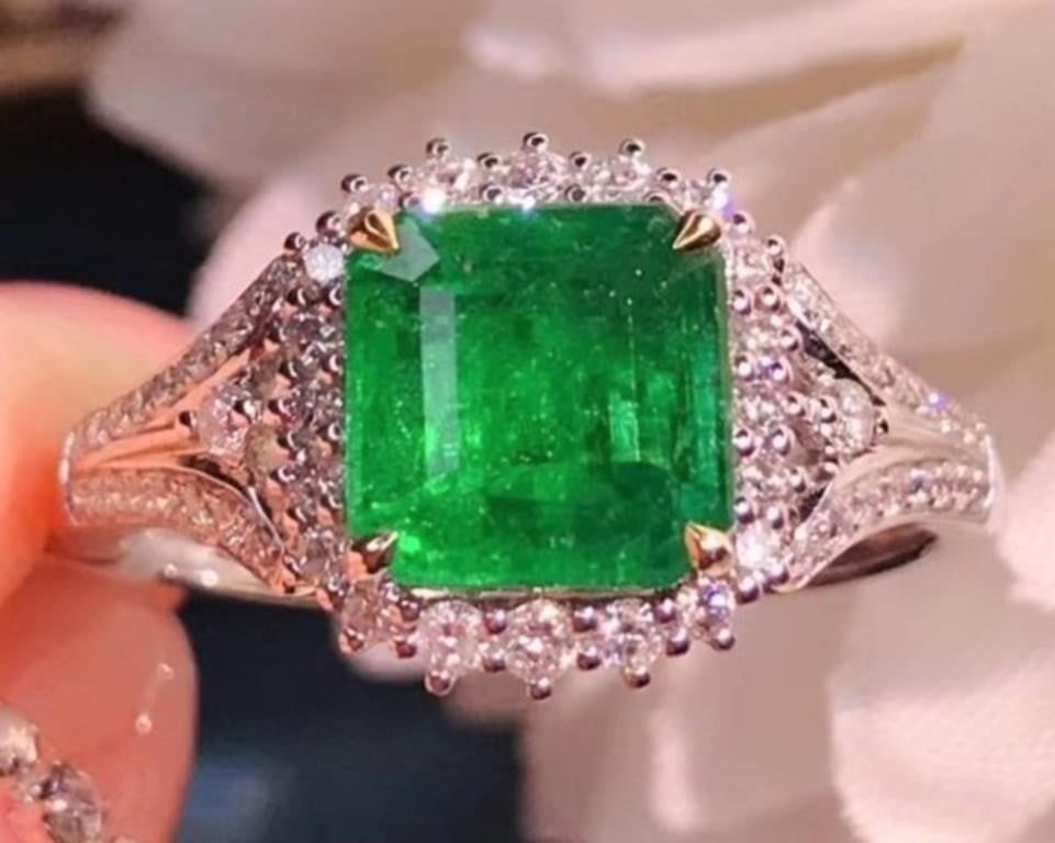 3ct Natural Emerald 18K Gold Ring (1 of 2)