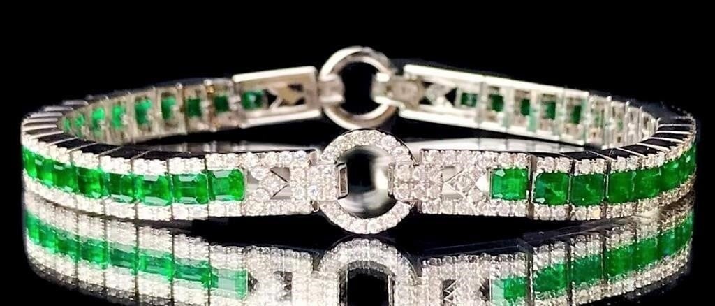 5.8ct Afghanistan Emerald 18K Gold Bracelet: Handcrafted from heavy 18K-gold. 18K gold set with 5.8cts Afghanistan natural emeralds and 1.75cts natural South African diamonds, this one is stunning in terms of color and brightness, superb texture